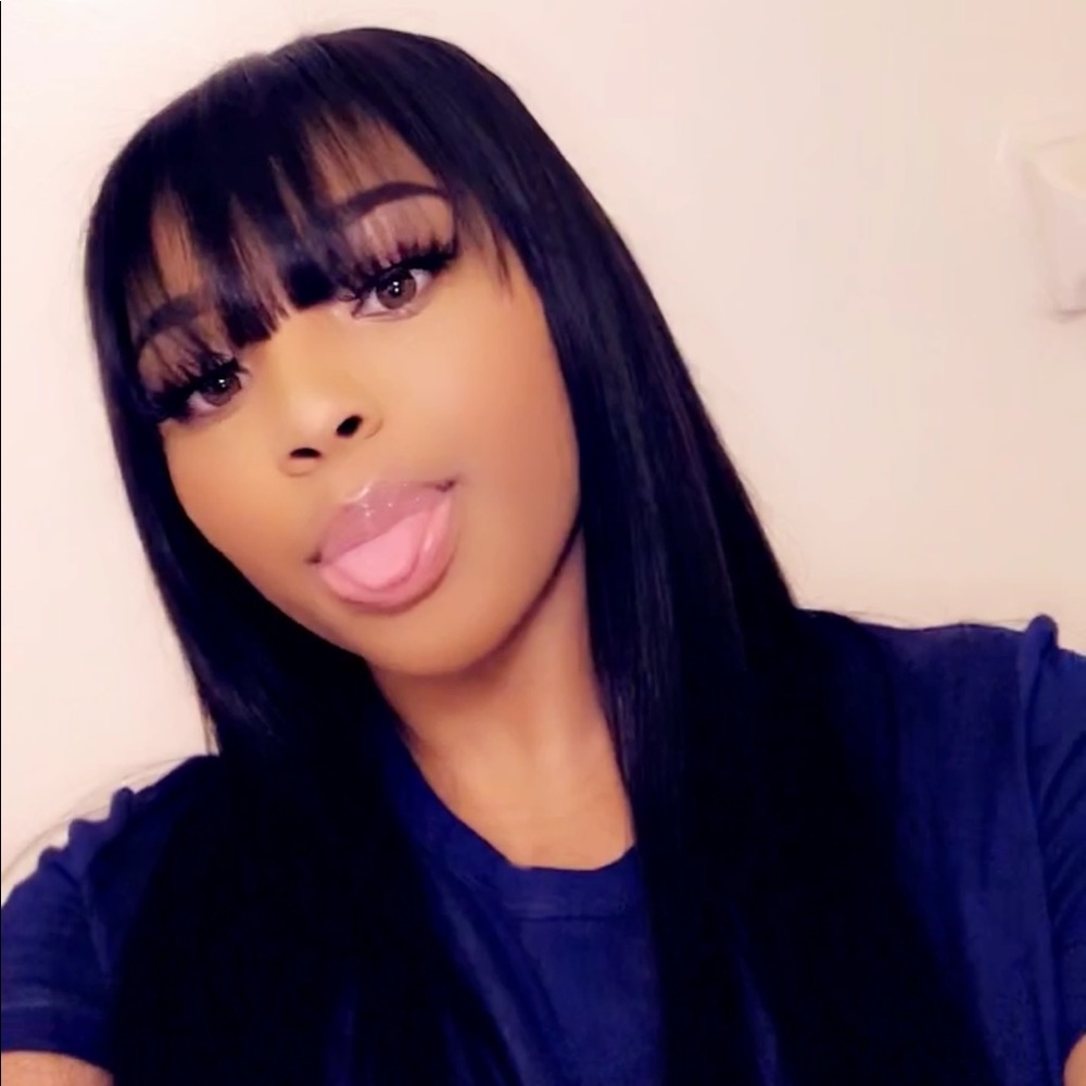 Meet your Posher, Nikya